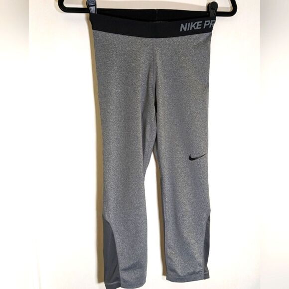 Nike Pro Women's Training Capri/Tights-Grey/Black Size Small - Picture 1 of 6